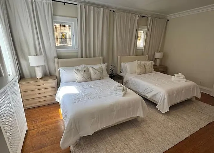 Walk To The • Private Office • 5br