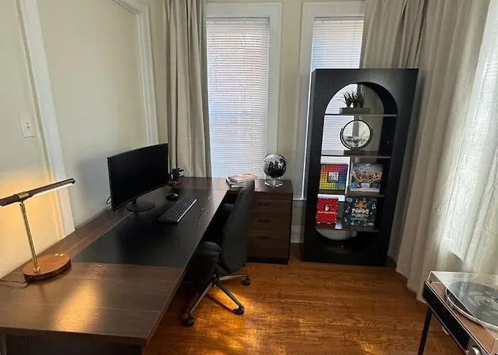 Walk To The • Private Office • 5br Chicago