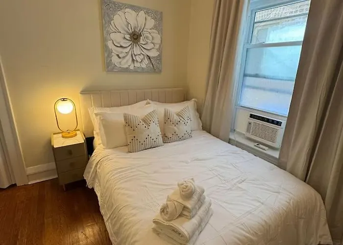 Walk To The • Private Office • 5br Chicago