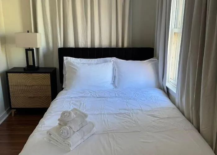 Walk To The • Private Office • 5br Apartamento